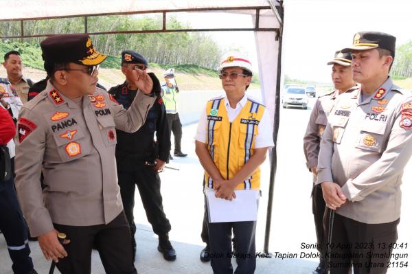 Kapolda Sumut Cek Kesiapan Jalan Tol Tebing Tinggi Hadapi Lebaran
