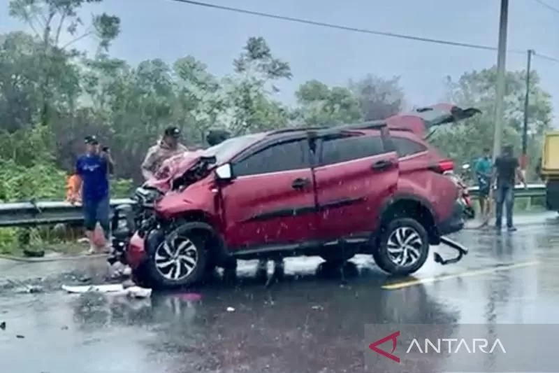 Kecelakaan Maut KIA Pregio vs Toyota Rush di Aceh Jaya, 6 Orang Tewas