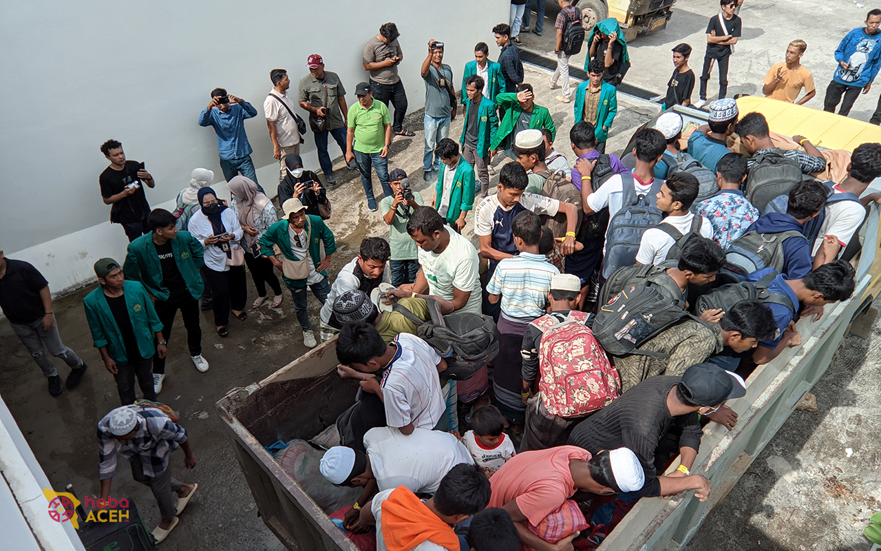 Mahasiswa Kumpulkan Uang Rp 2,8 Juta untuk Sewa Truk Angkut Paksa Rohingya