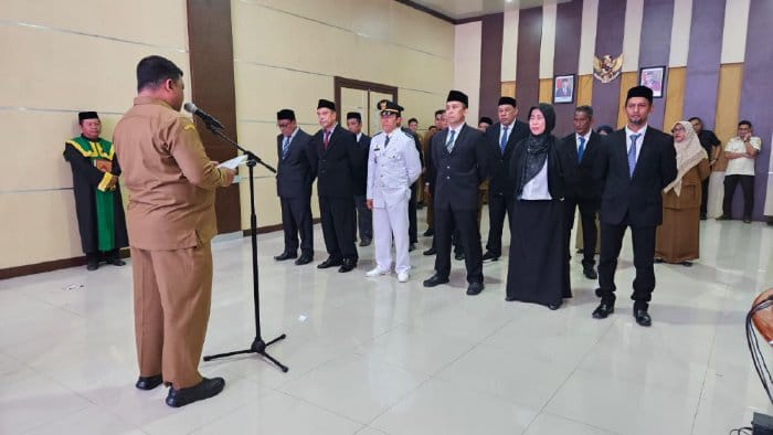 Pemkab Aceh Besar Lantik 19 Pejabat Administrator dan Pengawas