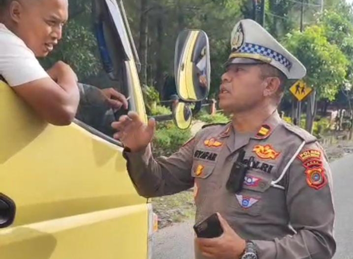 Iptu Syafaruddin, S.H. berharap masyarakat dapat bekerja sama dengan aparat kepolisian untuk menciptakan lingkungan yang lebih aman dan nyaman, serta mengurangi risiko kecelakaan lalu lintas, ungkapnya(Foto:IST/Fanews co).